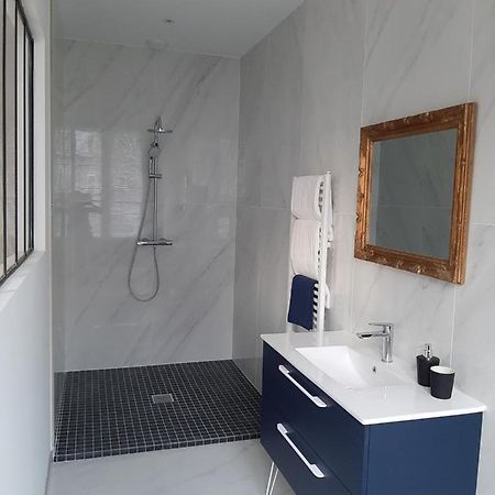 La chambre de maître du boulevard Thiers, entrée et terrasse privatives Remiremont Esterno foto