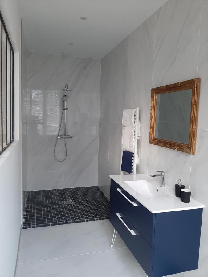 La chambre de maître du boulevard Thiers, entrée et terrasse privatives Remiremont Esterno foto